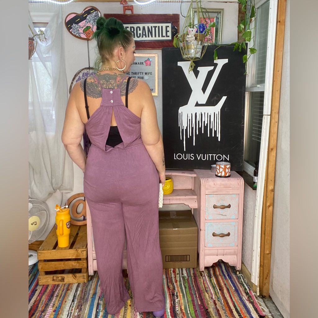 Listicle Lavender Purple Wide Leg Lightweight Sleeveless Jumpsuit Size Small — image 5 of 8